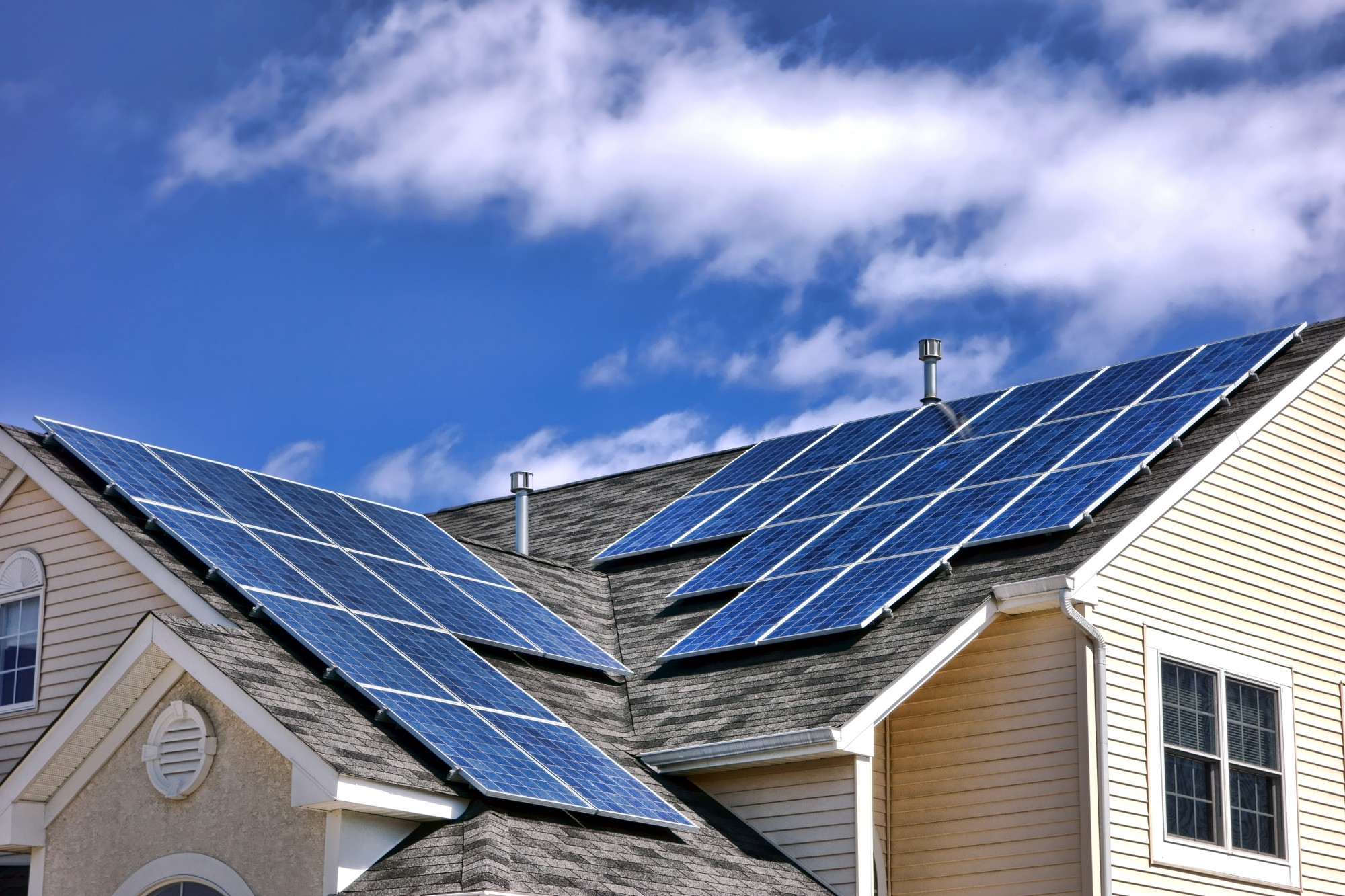 new-solar-project-in-ontario-generate-power-and-buzz-fingerlakes1